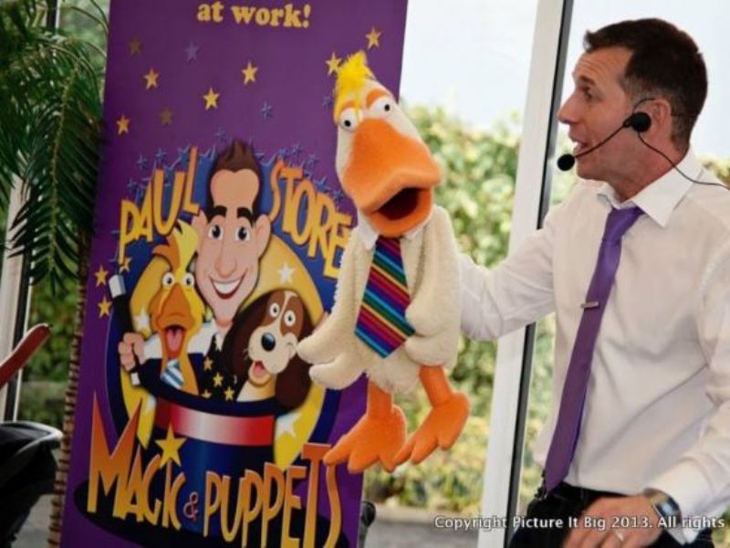 pauls magic and puppets